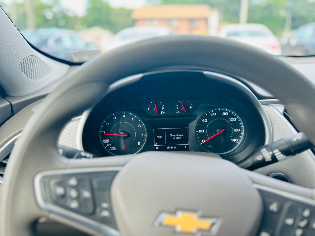 2022 Chevrolet Malibu LT photo