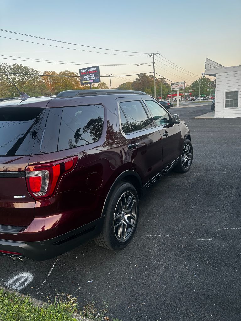 2019 Ford Explorer Sport photo