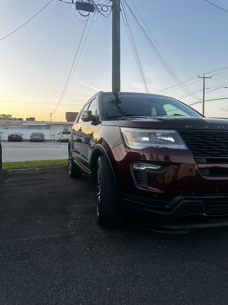 2019 Ford Explorer Sport photo