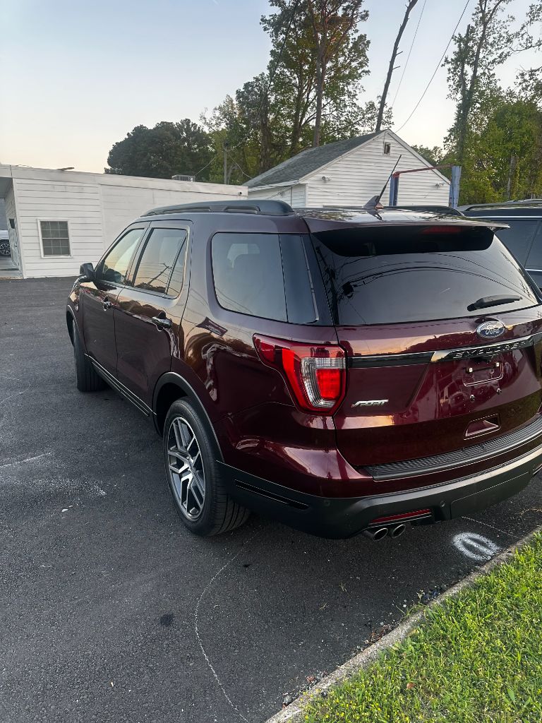 2019 Ford Explorer Sport photo
