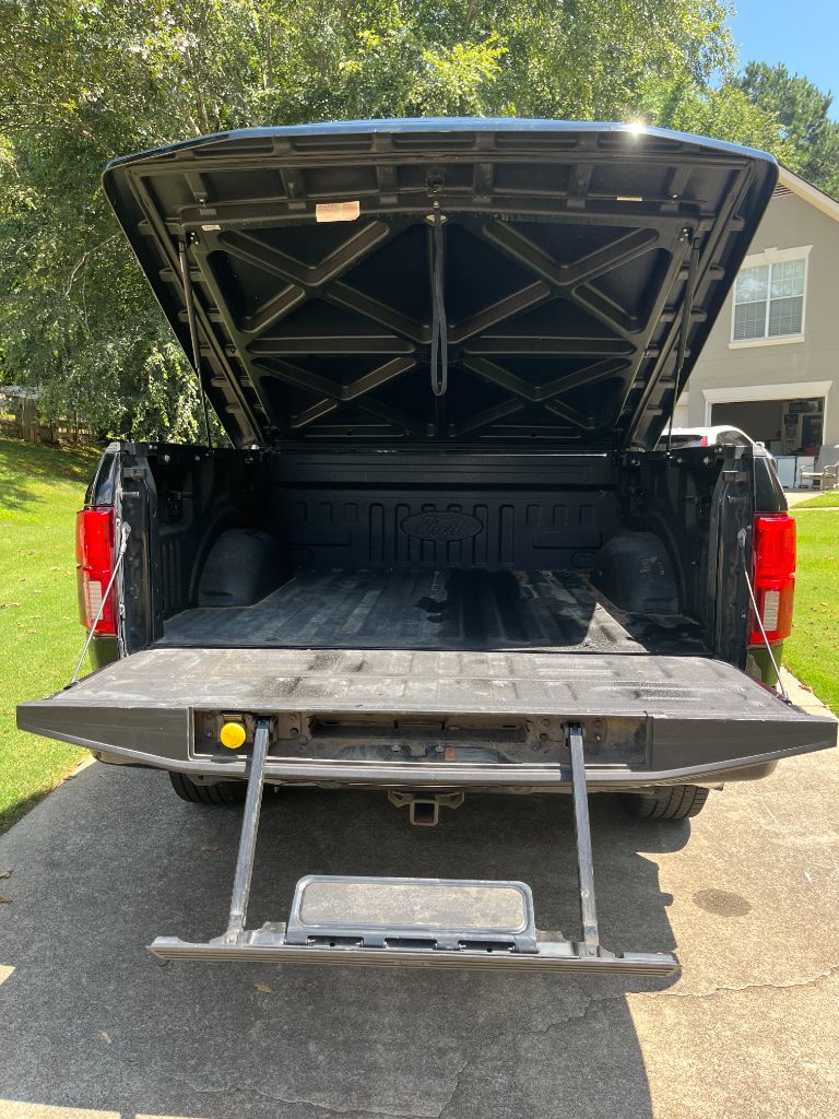 2019 Ford F-150 - $31,900