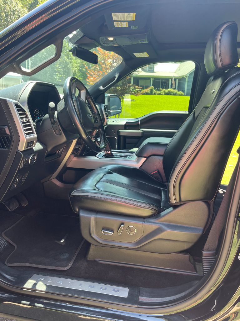 2019 Ford F-150 - $31,900