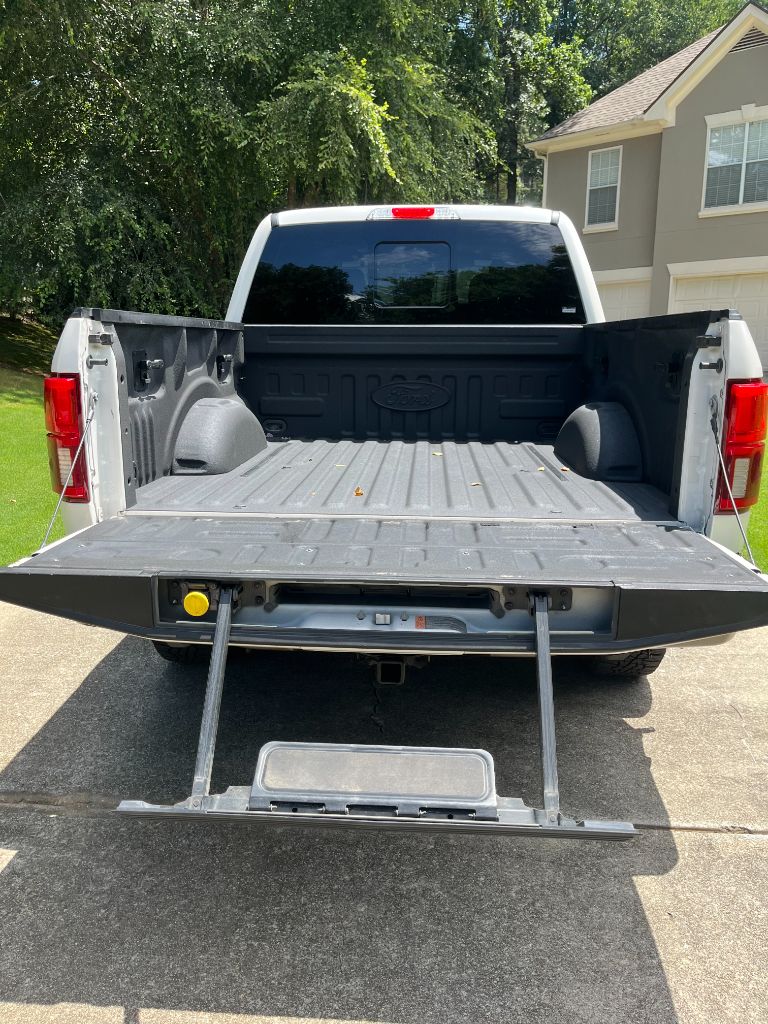 2019 Ford F-150 - $32,900