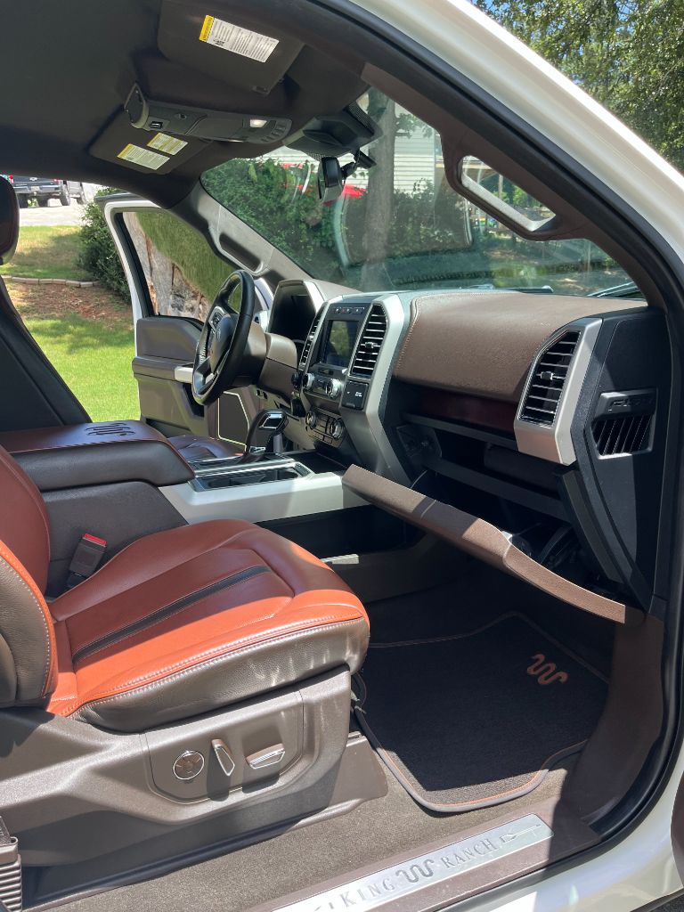2019 Ford F-150 - $32,900