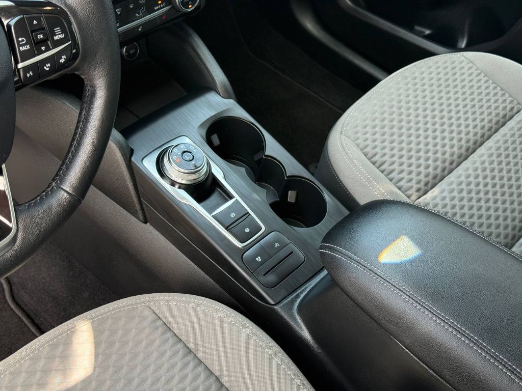 2021 Ford Escape - $18,499