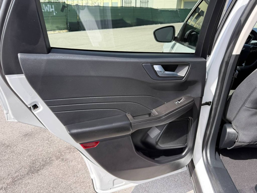 2021 Ford Escape - $18,499
