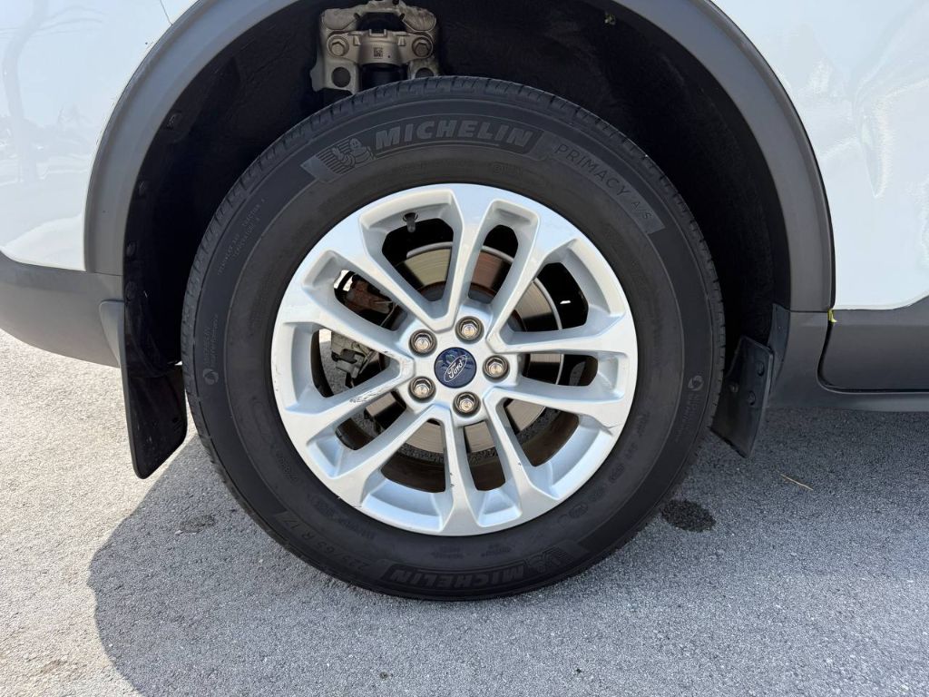 2021 Ford Escape - $18,499