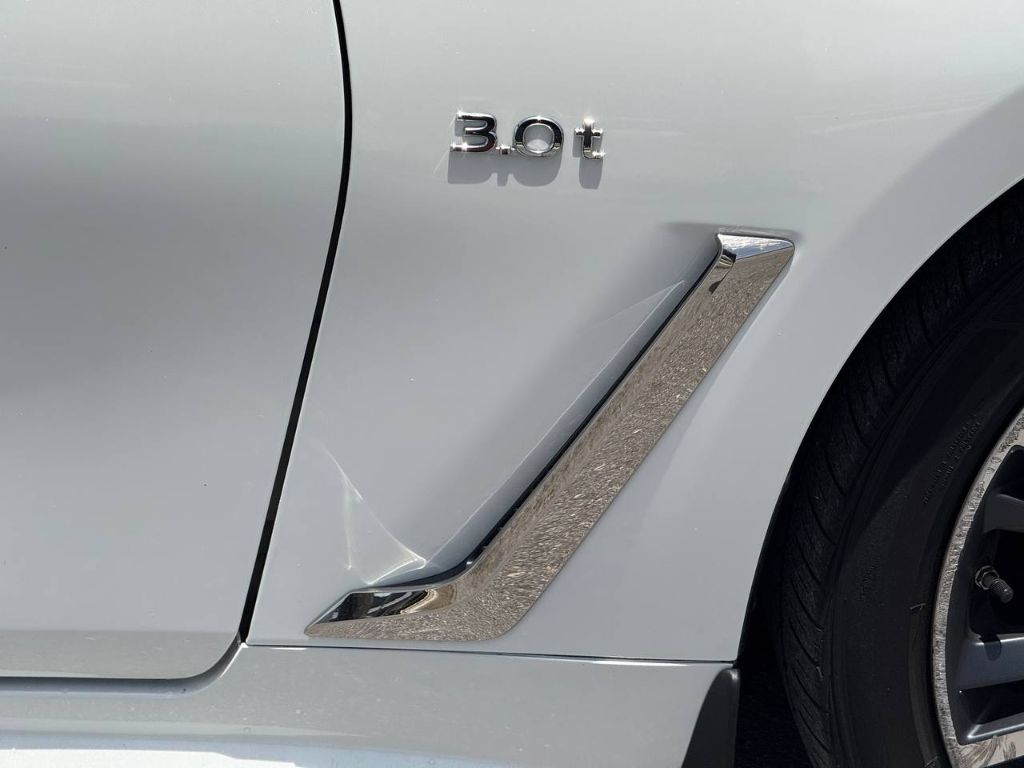 2021 INFINITI Q60 - $23,499