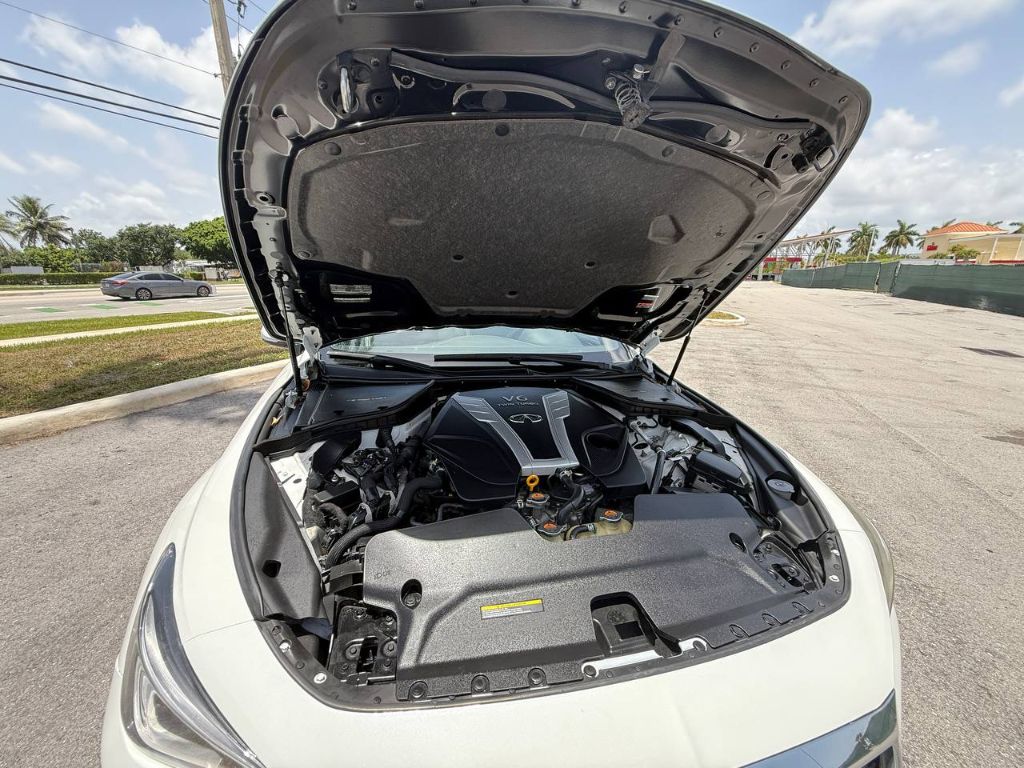2021 INFINITI Q60 - $23,499
