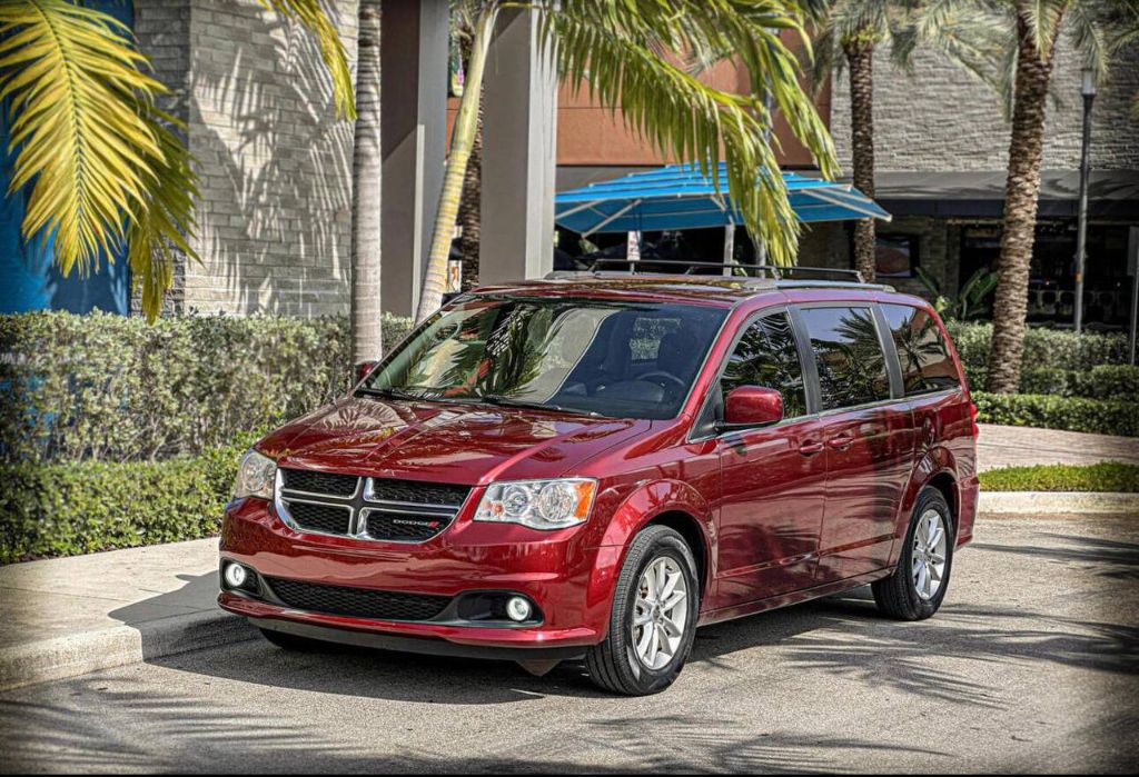 2019 Dodge Grand Caravan - $14,250