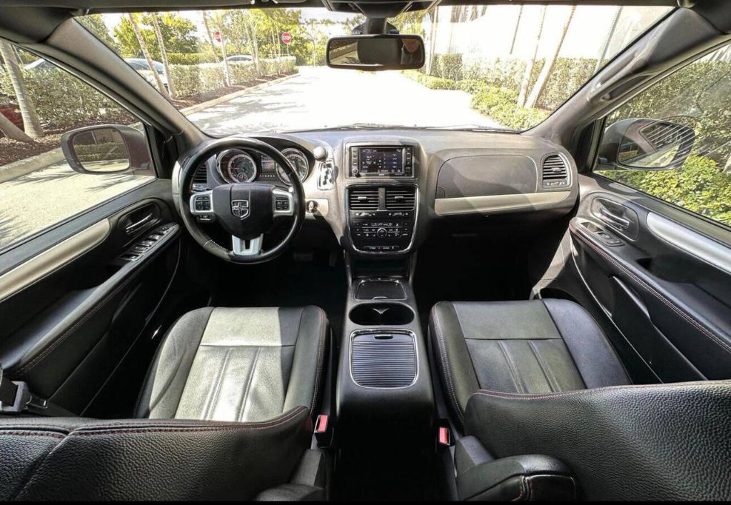 2019 Dodge Grand Caravan - $14,250