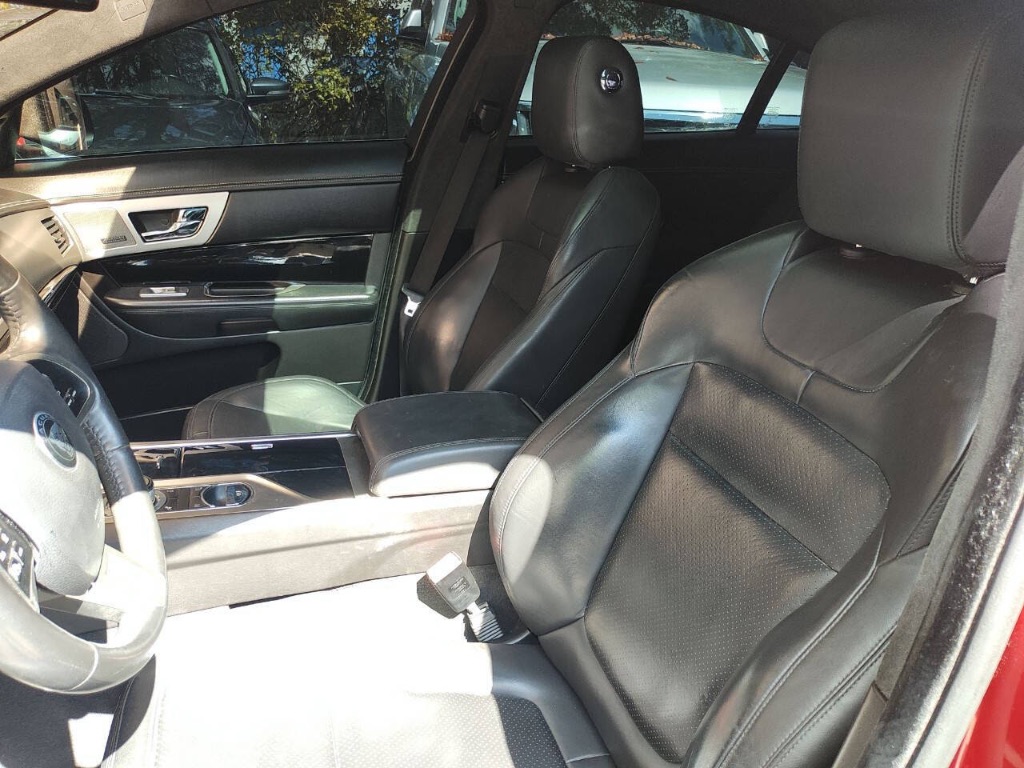 2014 Jaguar XF