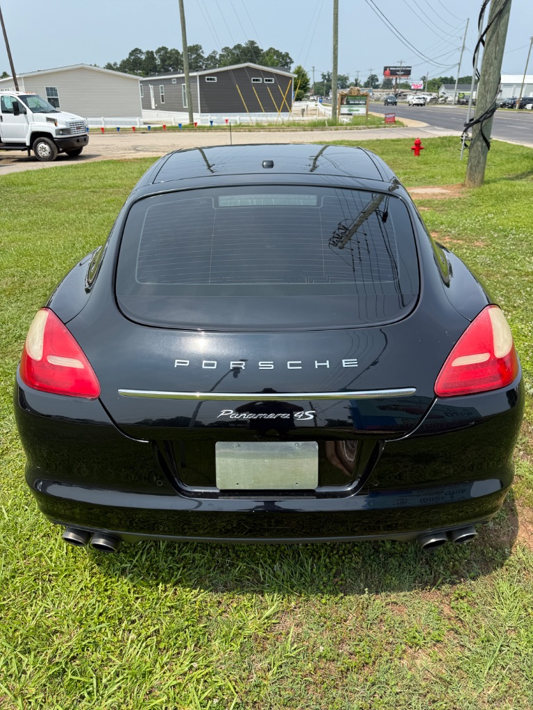 2013 Porsche Panamera 4S photo