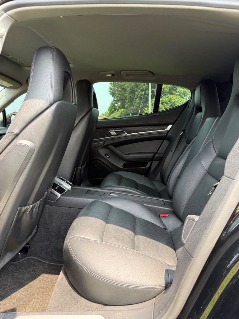 2013 Porsche Panamera 4S photo