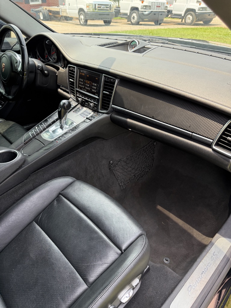 2013 Porsche Panamera 4S photo