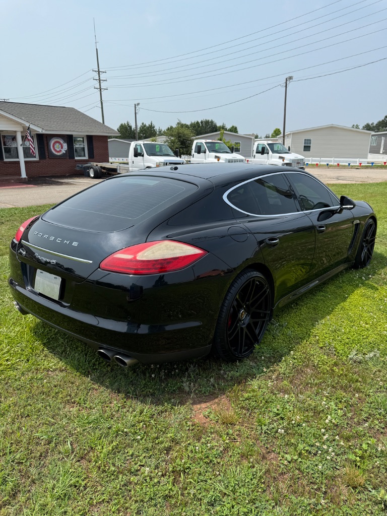 2013 Porsche Panamera 4S photo