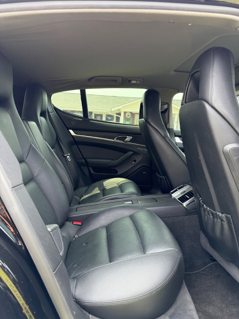 2013 Porsche Panamera 4S photo