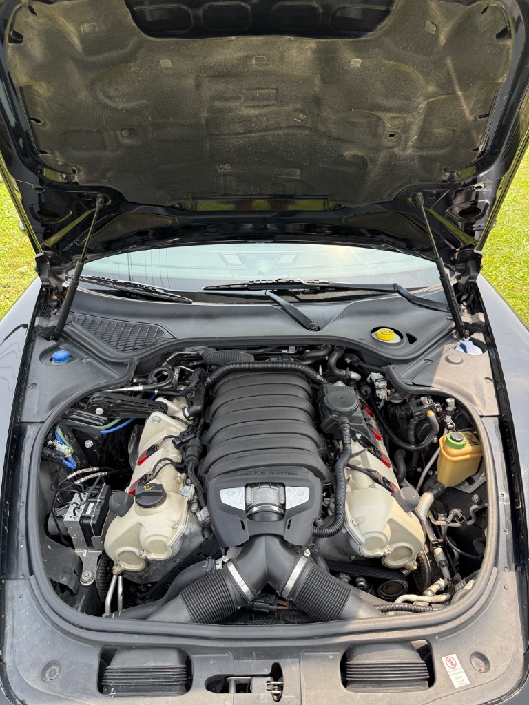 2013 Porsche Panamera 4S photo