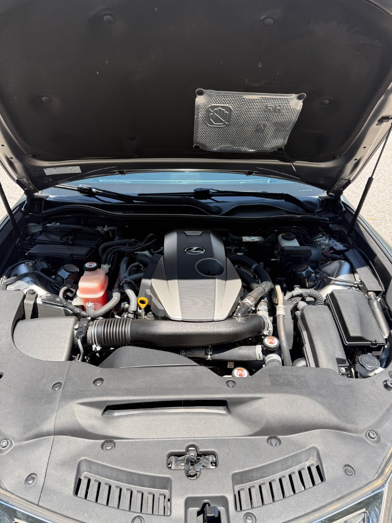 2017 Lexus RC - $17,900