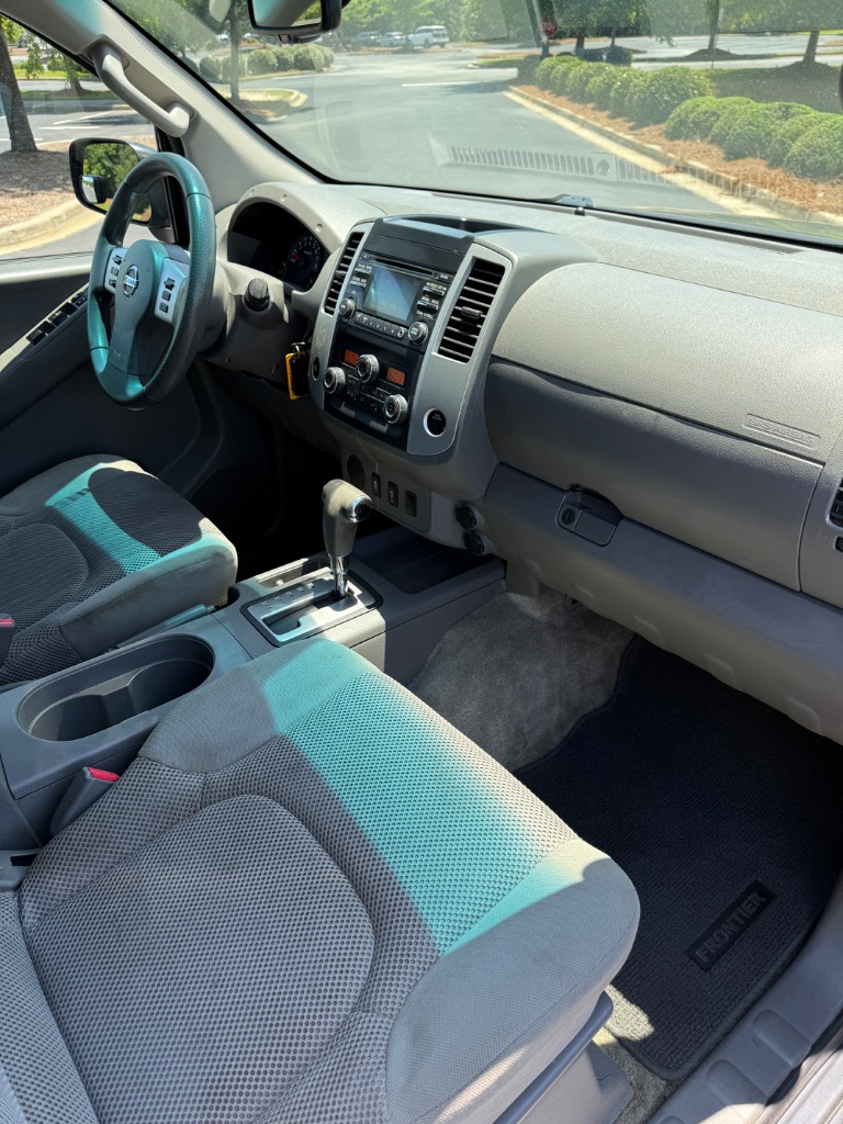 2013 Nissan Frontier - $8,900