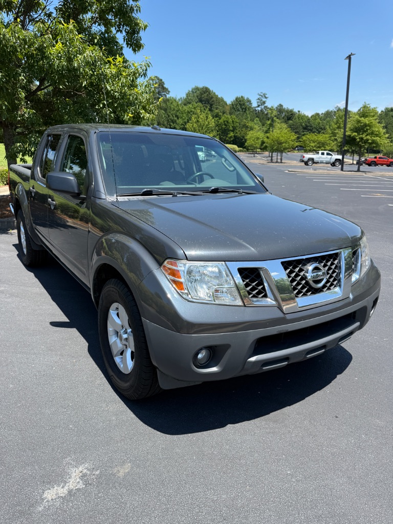 2013 Nissan Frontier - $8,900