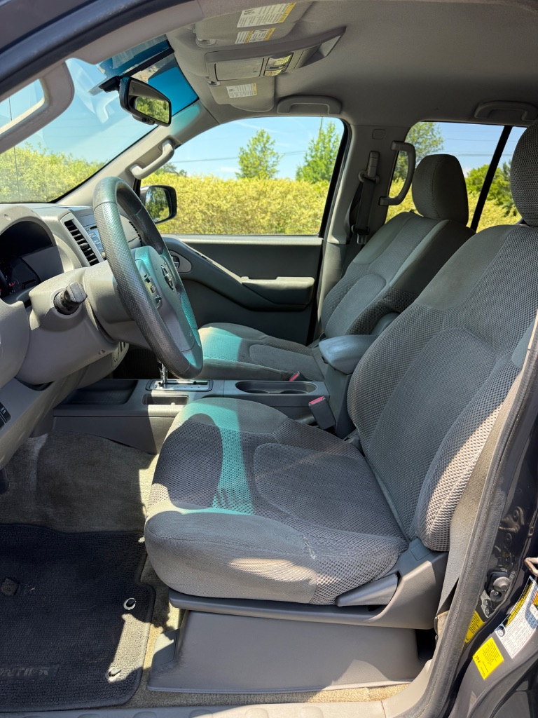 2013 Nissan Frontier - $8,900