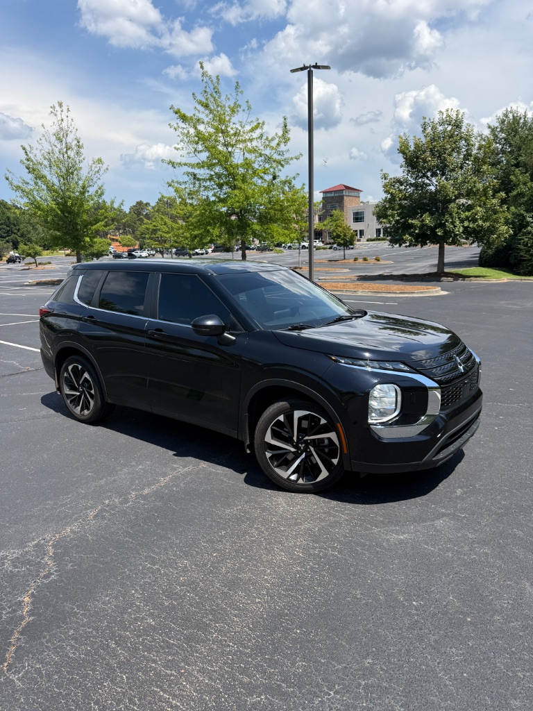 2022 Mitsubishi Outlander - $14,900