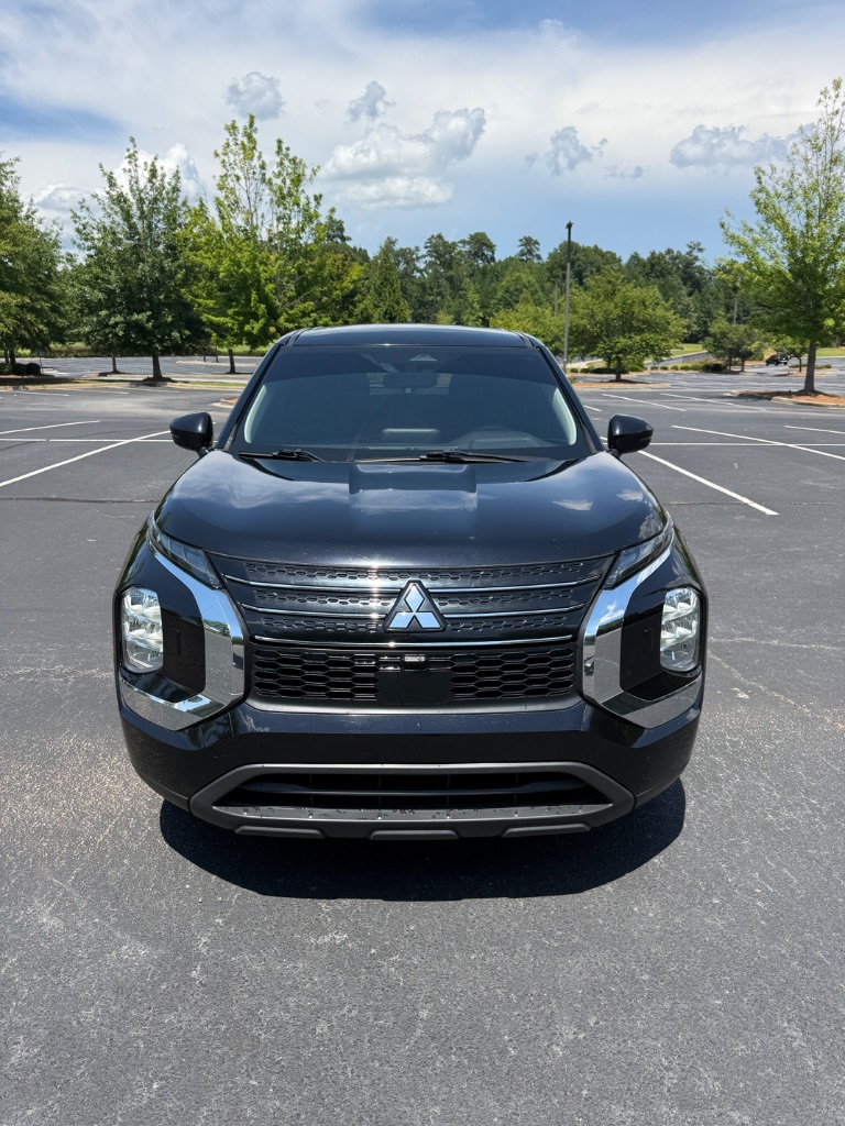 2022 Mitsubishi Outlander - $14,900