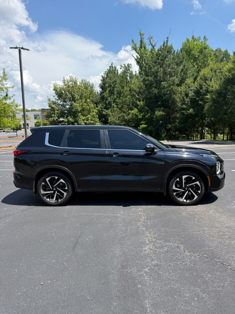 2022 Mitsubishi Outlander - $14,900