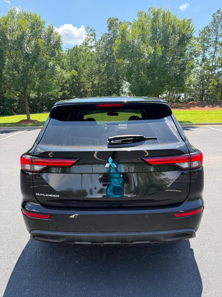 2022 Mitsubishi Outlander - $14,900