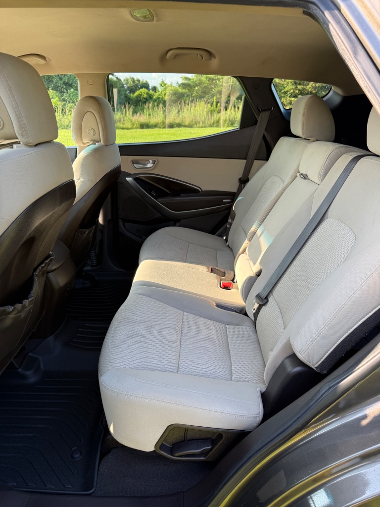 2014 Hyundai Santa Fe Sport - $6,900