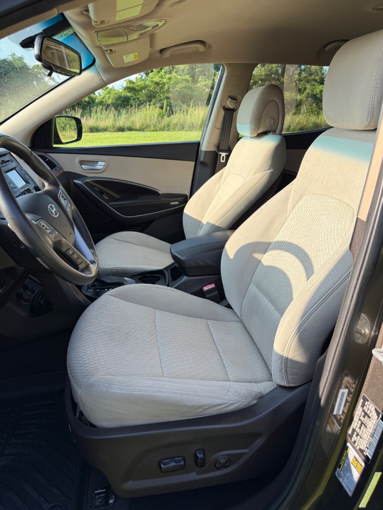 2014 Hyundai Santa Fe Sport - $6,900