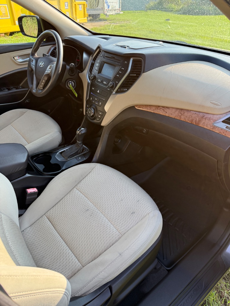 2014 Hyundai Santa Fe Sport - $6,900