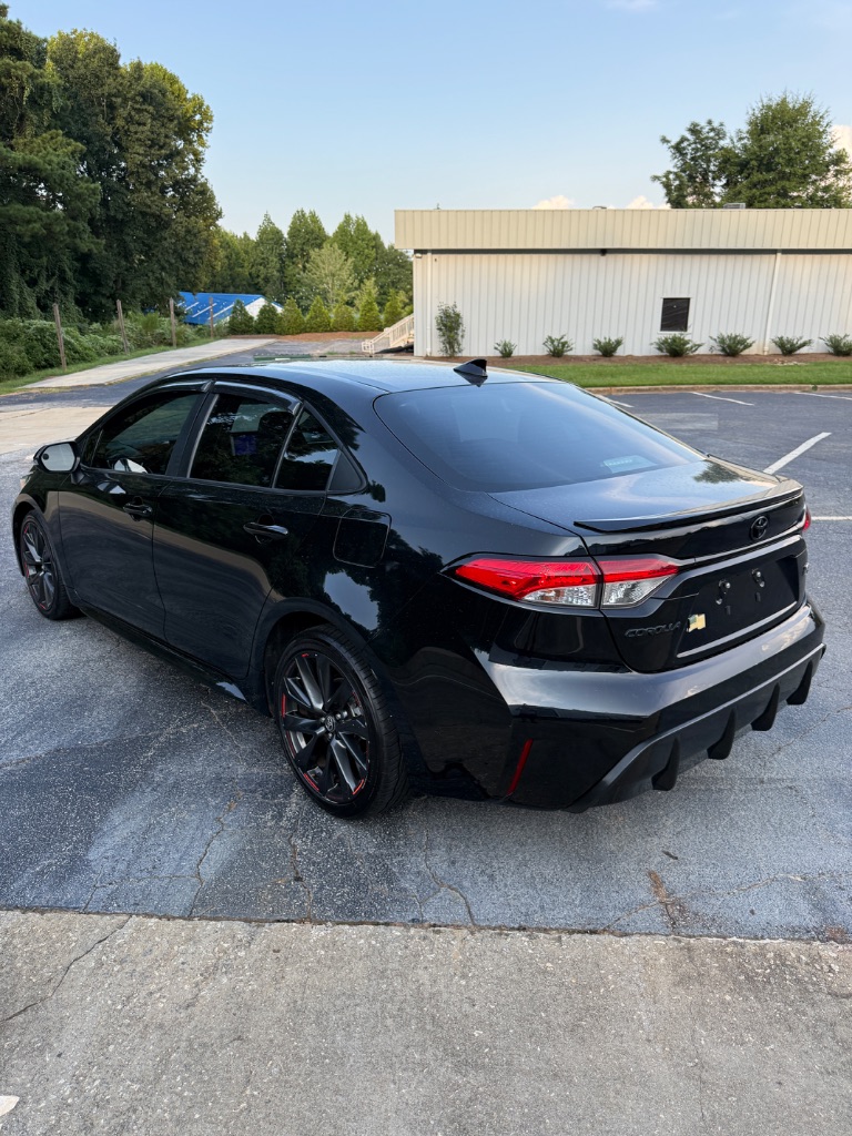 2023 Toyota Corolla - $18,000