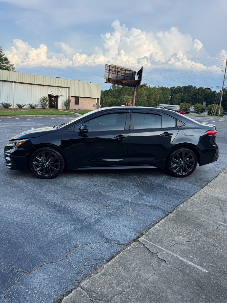 2023 Toyota Corolla - $18,000