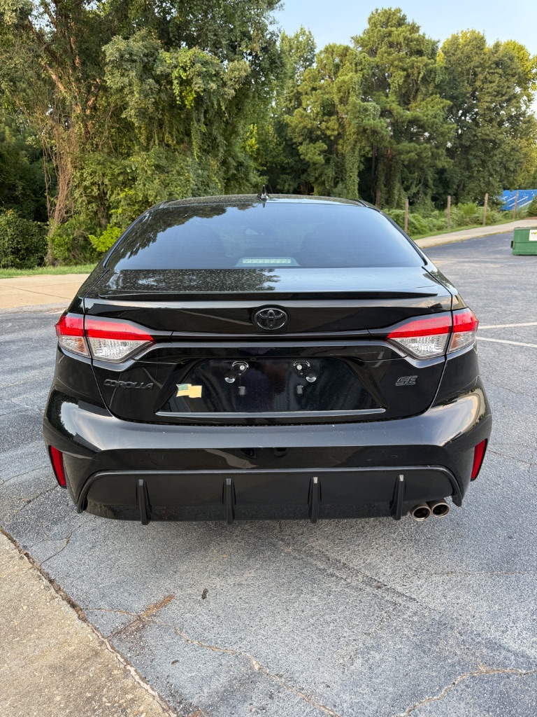 2023 Toyota Corolla - $18,000