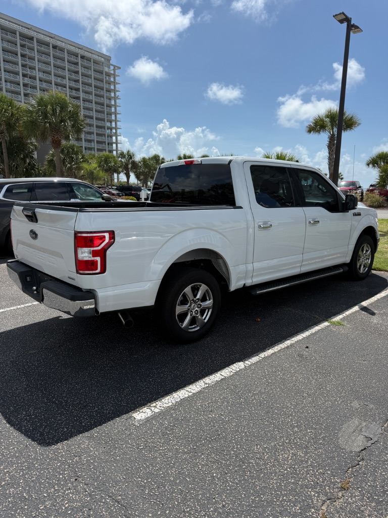 2020 Ford F-150 - $11,000