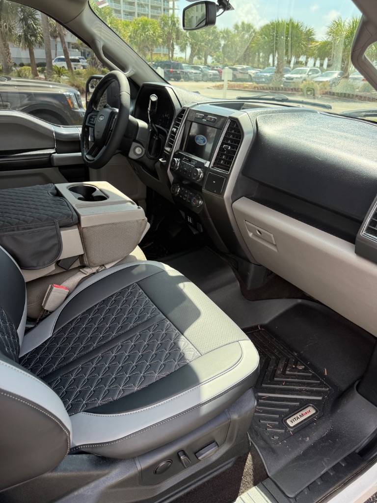 2020 Ford F-150 - $11,000