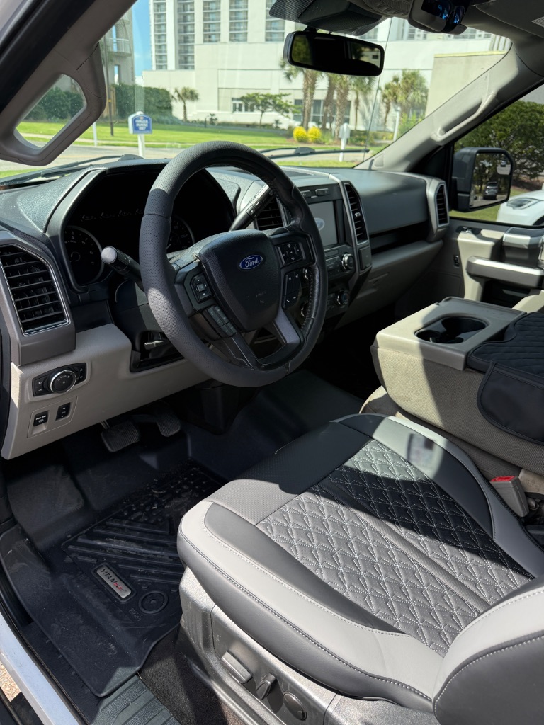 2020 Ford F-150 - $11,000