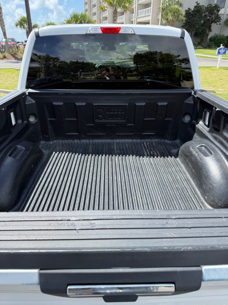 2020 Ford F-150 - $11,000