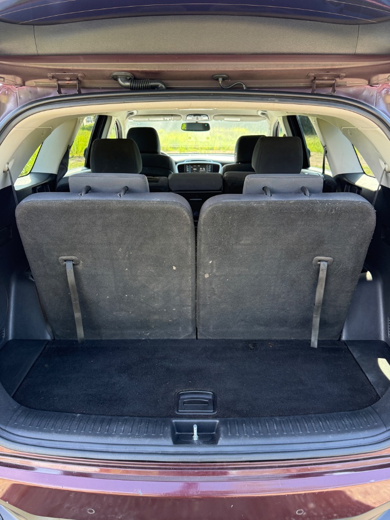 2017 Kia Sorento - $7,900