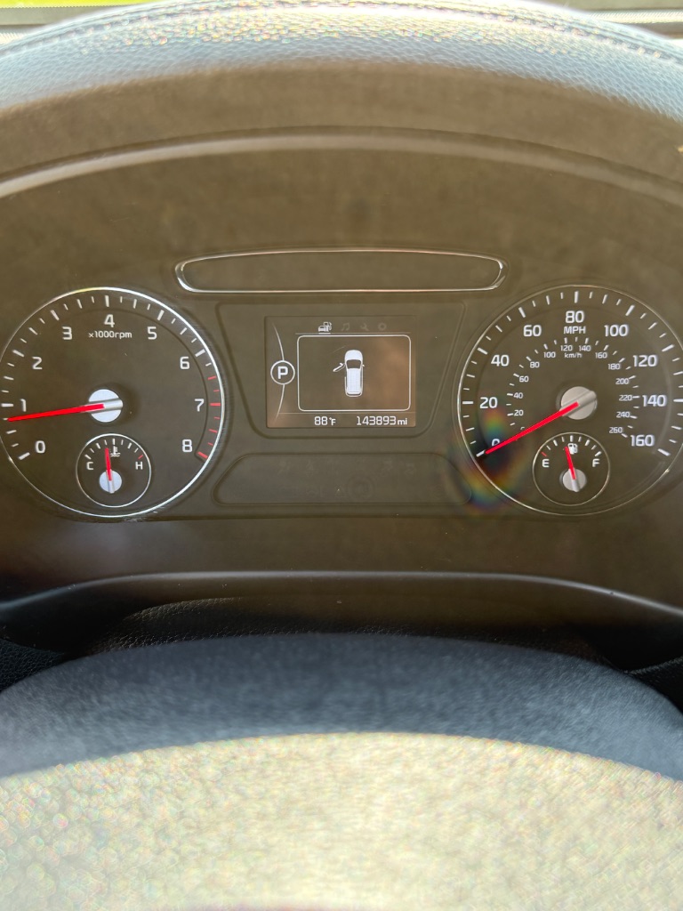 2017 Kia Sorento - $7,900