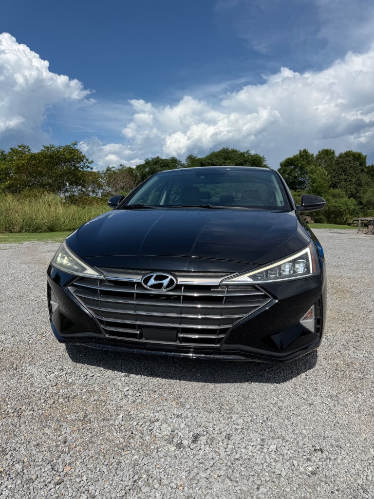 2020 Hyundai Elantra - $13,600
