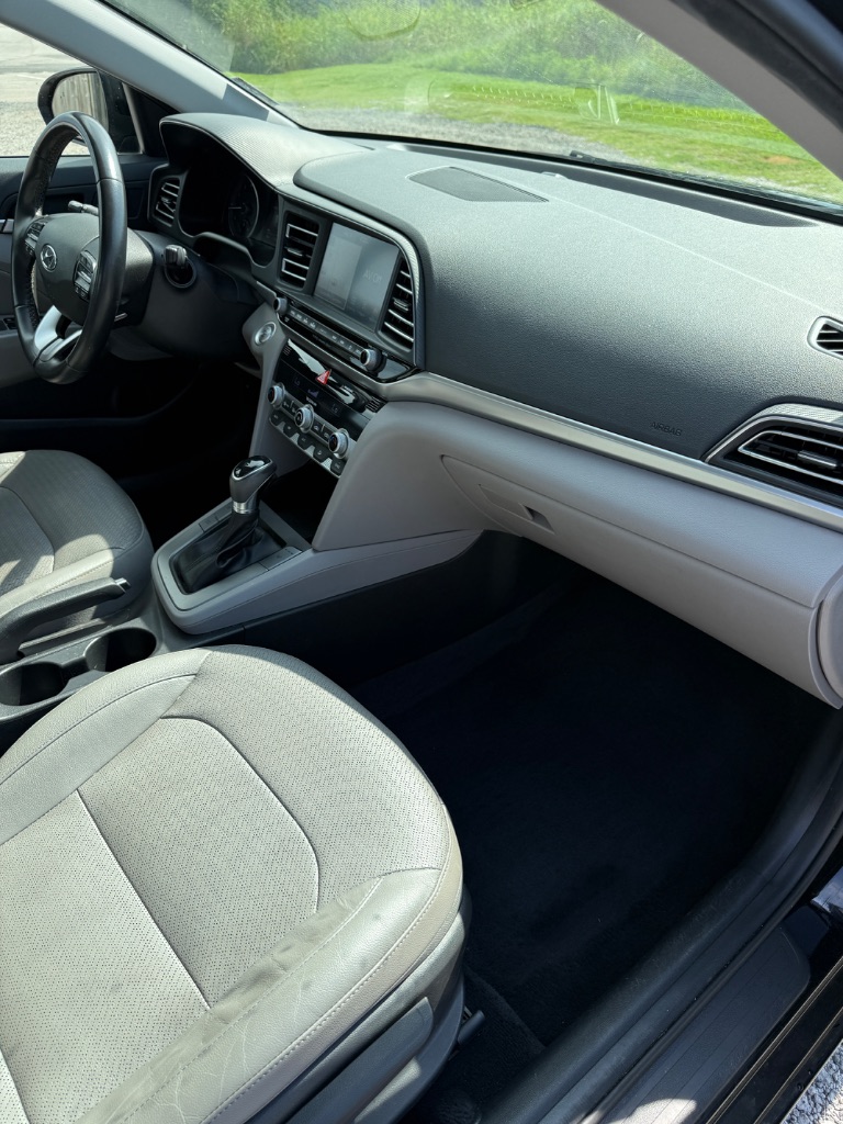 2020 Hyundai Elantra - $13,600
