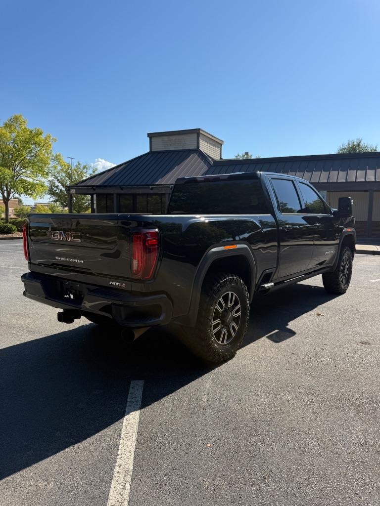 2023 GMC Sierra Hd - $54,000