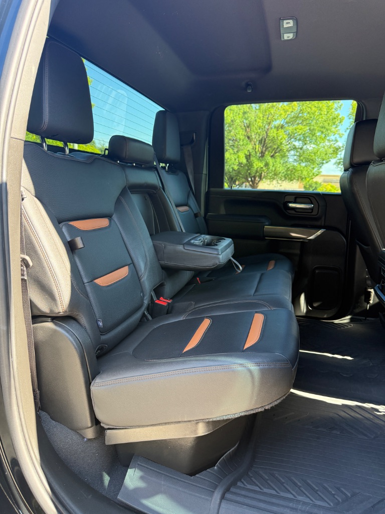 2023 GMC Sierra Hd - $54,000