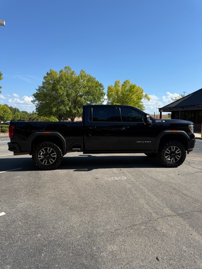 2023 GMC Sierra Hd - $54,000
