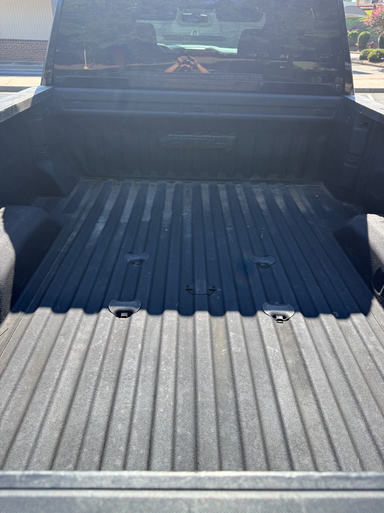 2023 GMC Sierra Hd - $54,000