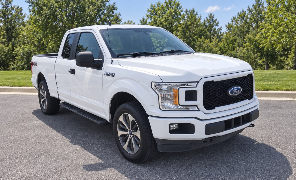 2020 Ford F-150 - $15,900