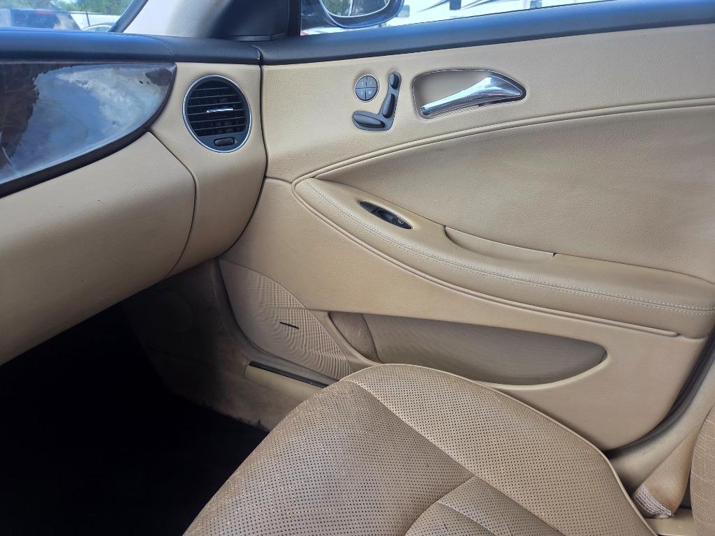 2006 Mercedes-Benz CLS-Class - $3,497